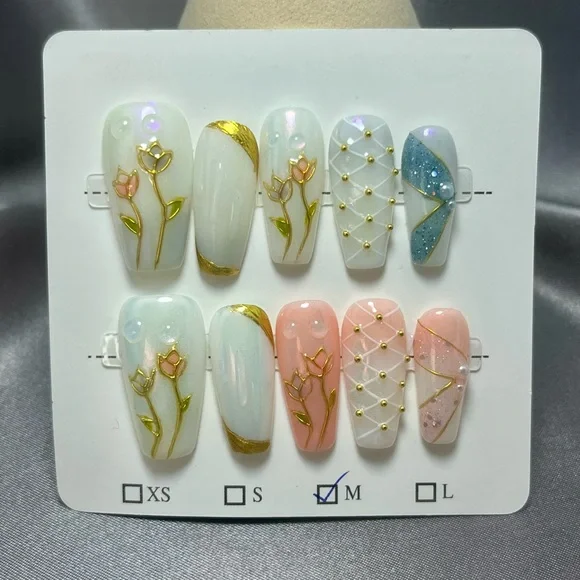 Elegant Floral & 3D Geometric Press On Nails 10 pc handmade reusable medium NWT - Picture 1 of 7